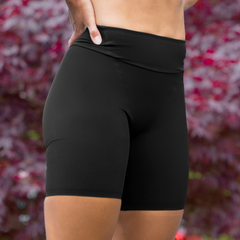 Freeli Shorts